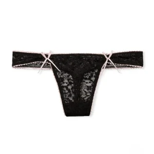 Tanga con Encajes y Bordado Victoria's Secret M